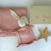 Set păturică și iepuraș Roz în cutie lemn